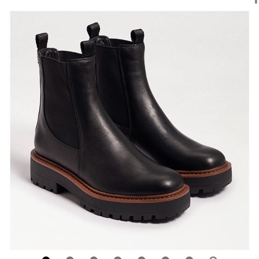 Laguna Chelsea Boots